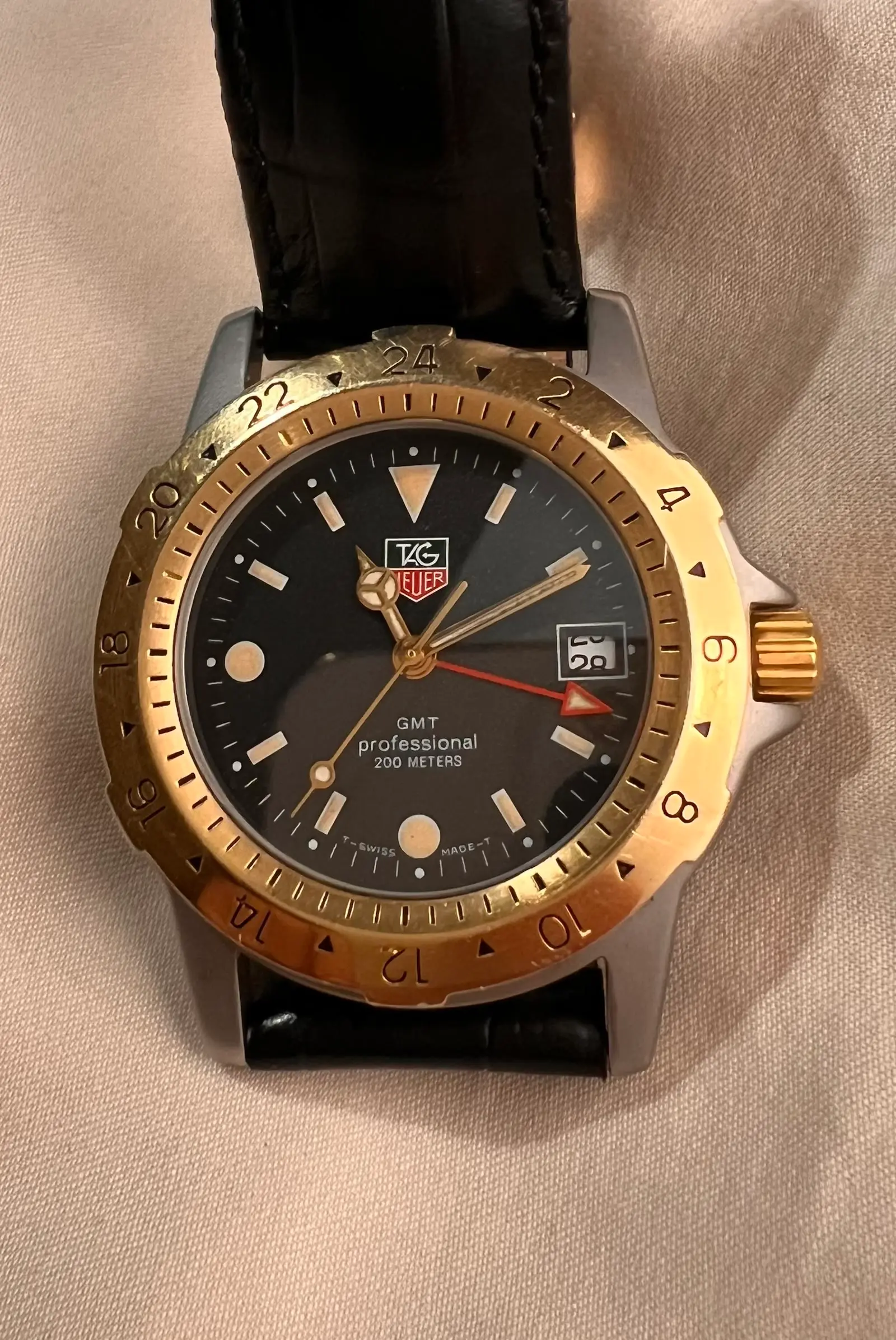 TAG Heuer 1500 GMT ref. 159.306-1 — dial detail