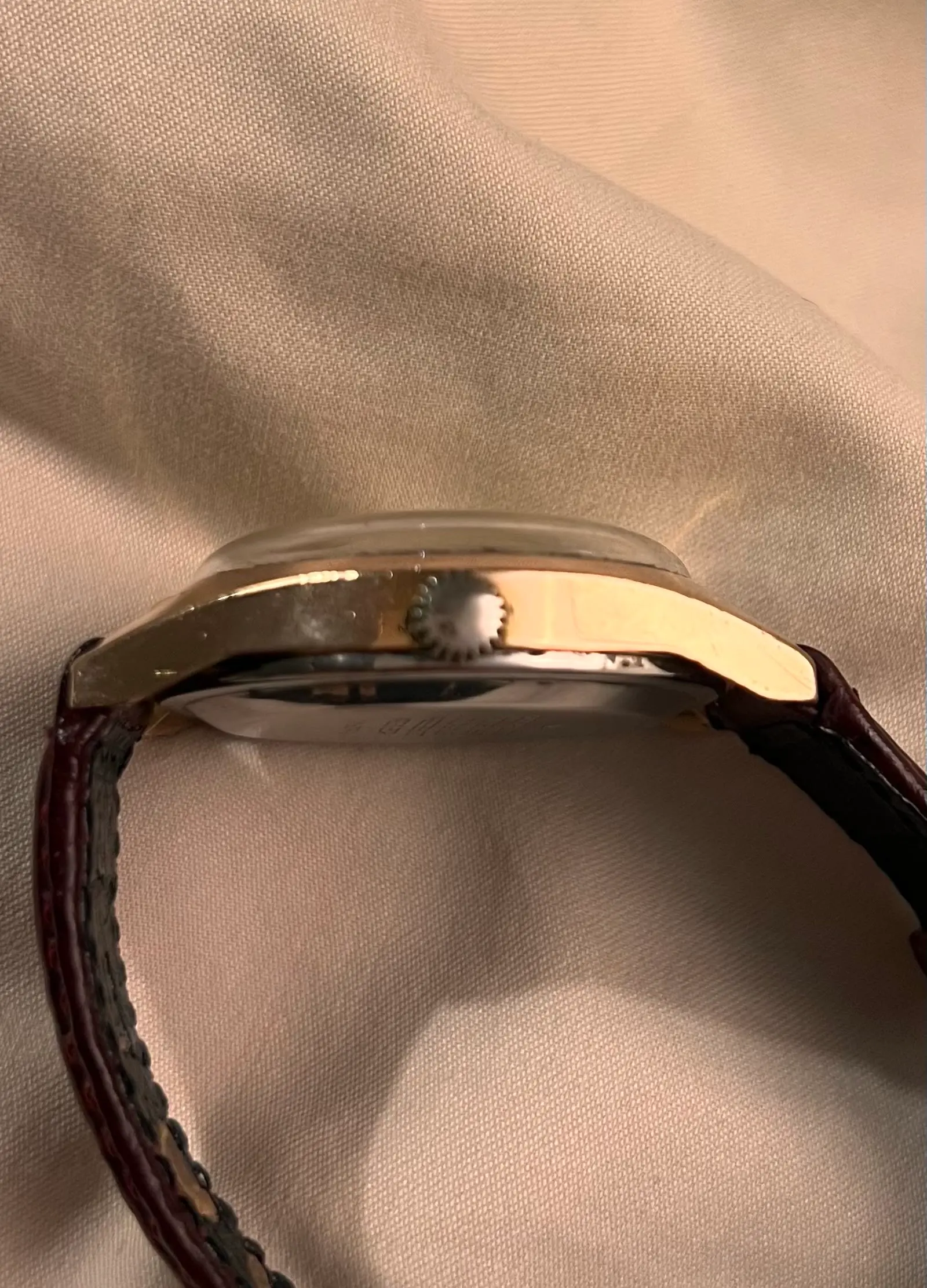 GUB Glashütte Spezimatic — crown
