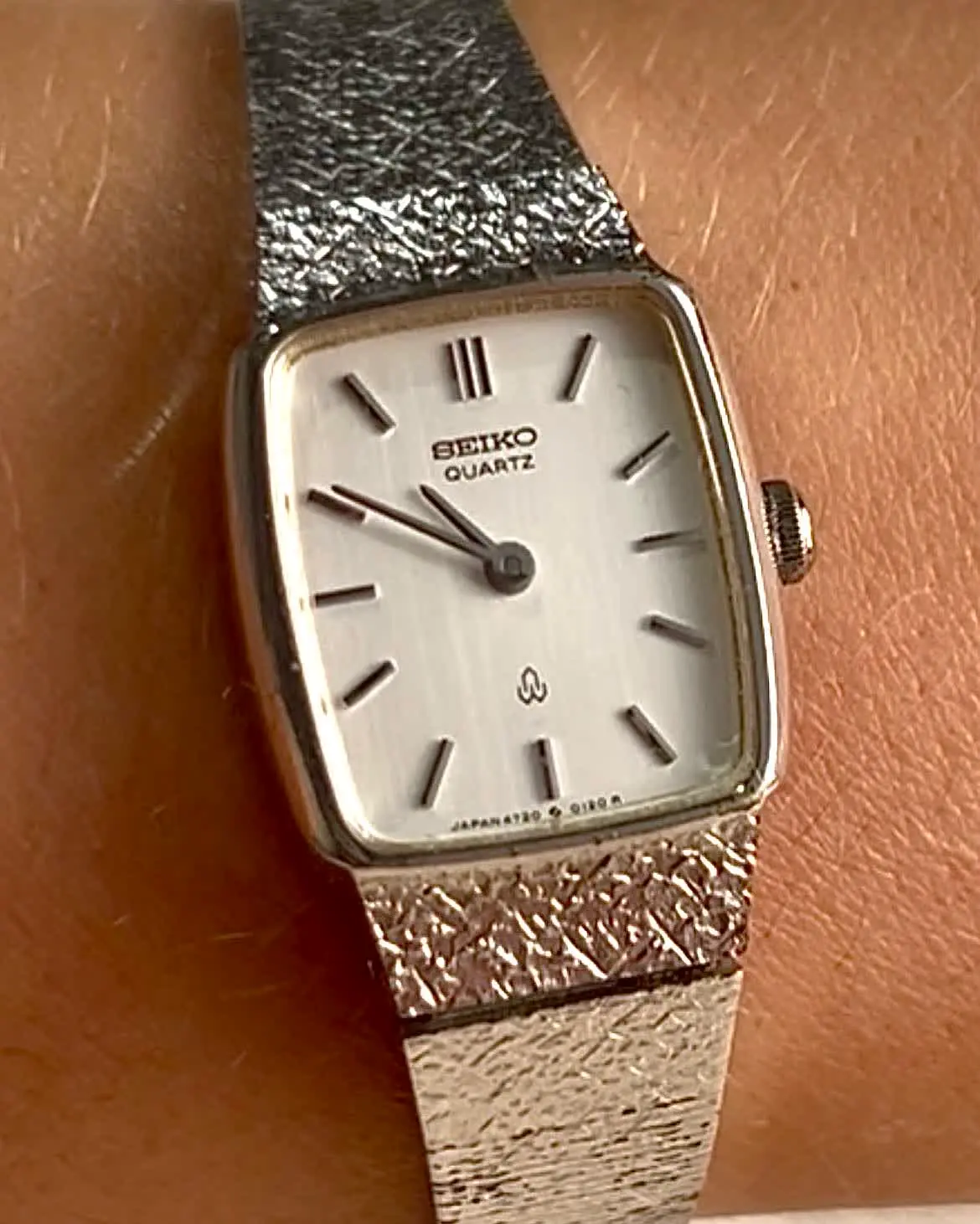 Seiko Quartz ref. 4720-3040 — dial