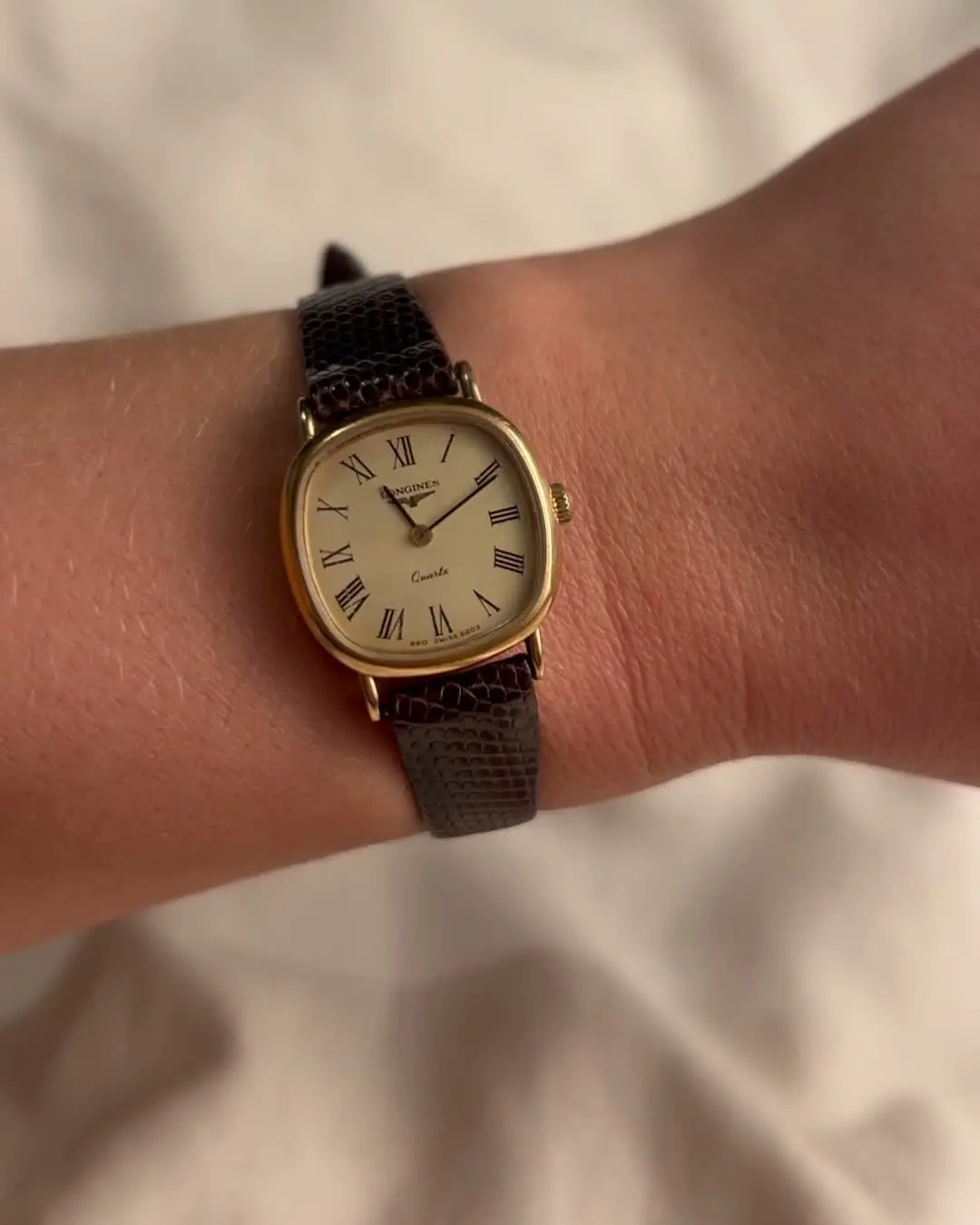 Longines Quartz ref. 6203 — dial angle