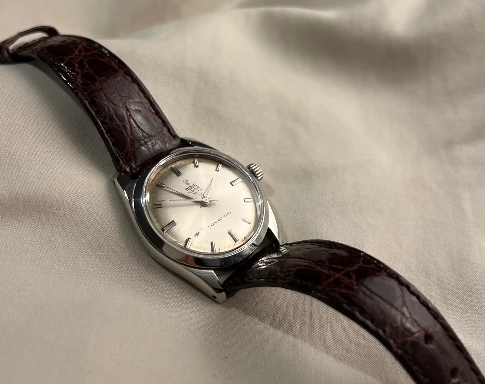 Tudor Oyster Royal ref. 7984 — dial angle