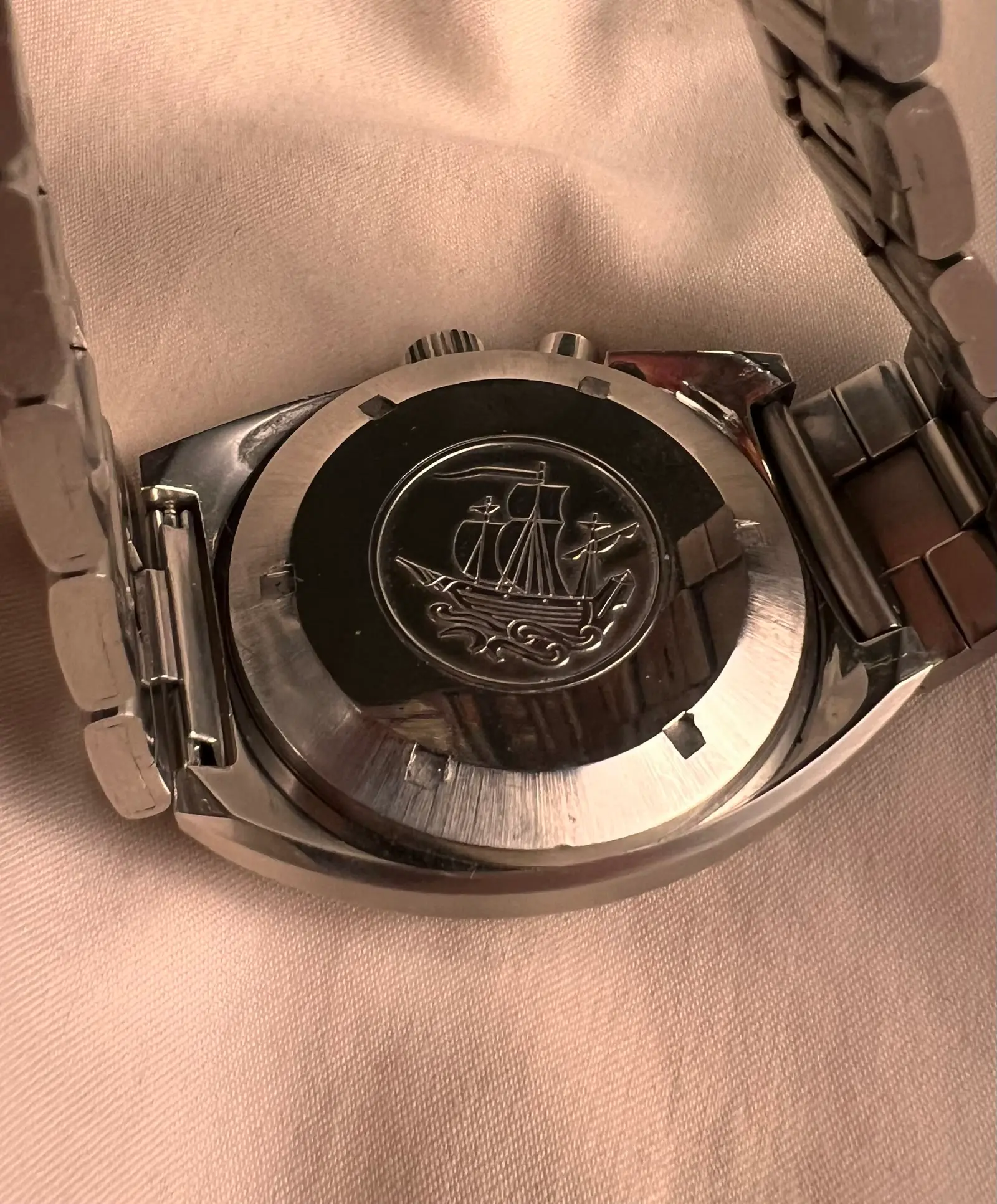 Lemania Regatta — caseback